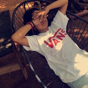 Meet your Posher, Deisy